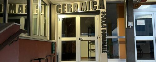 Ad Albisola Superiore riapre la Scuola Comunale di Ceramica in una sede completamente rinnovata.