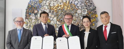 Accordo di collaborazione tra l’Associazione italiana Città della Ceramica e l’Associazione del Popolo Cinese per l’Amicizia con l’Estero